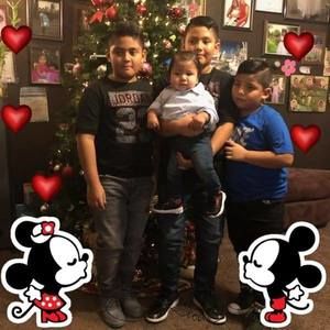 Meet your Posher, Yanet